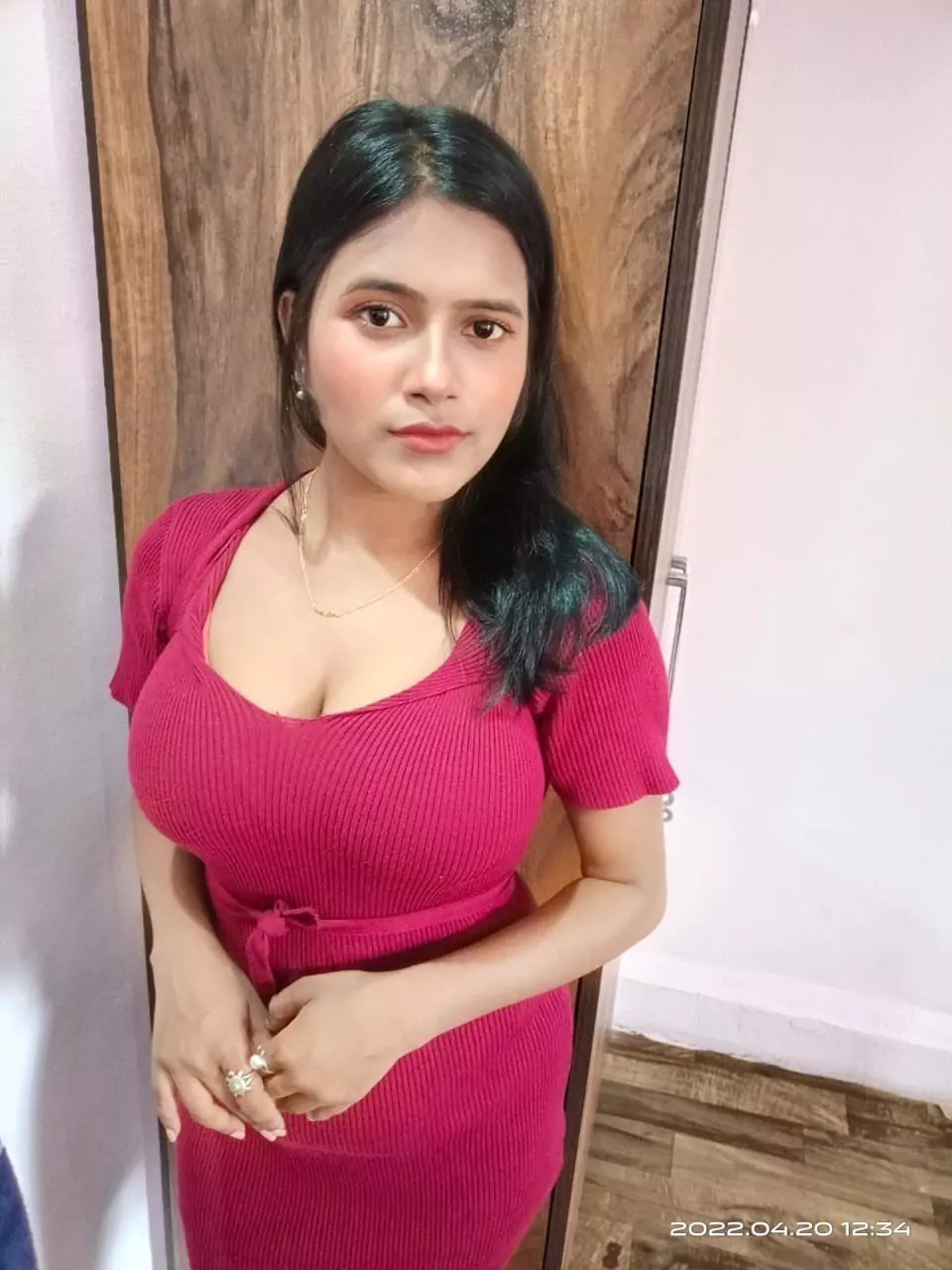 Dindori Escort Service