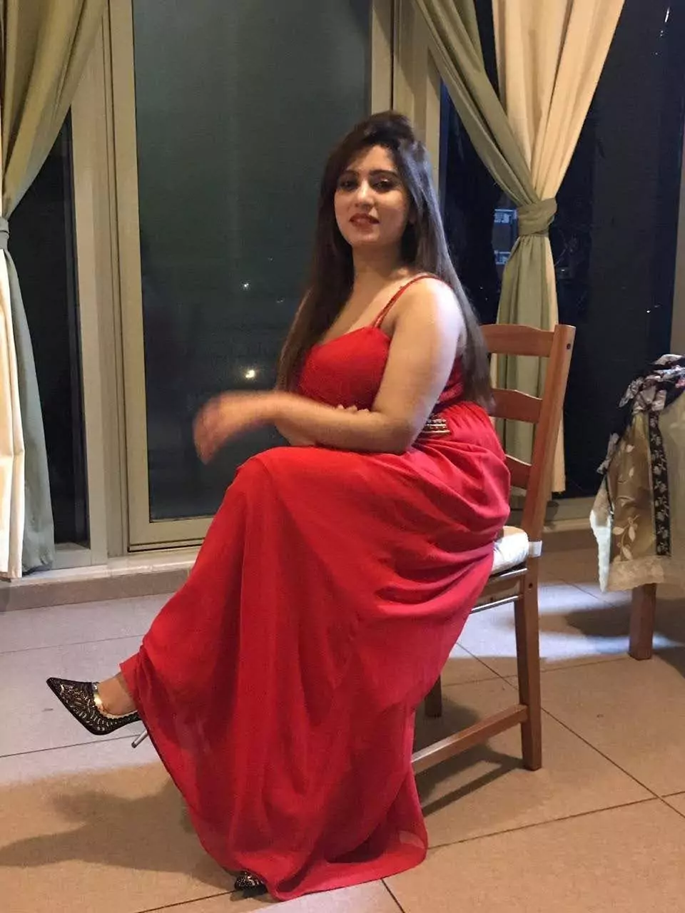 Escort Service in Dindori